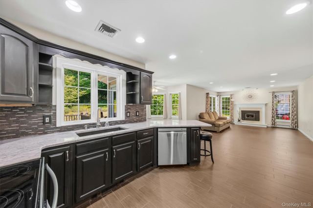 32 Robinson Lane, Wappingers Falls, NY 12590
