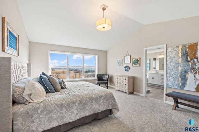 5724 E Ashwood Cir Circle, Sioux Falls, SD 57108