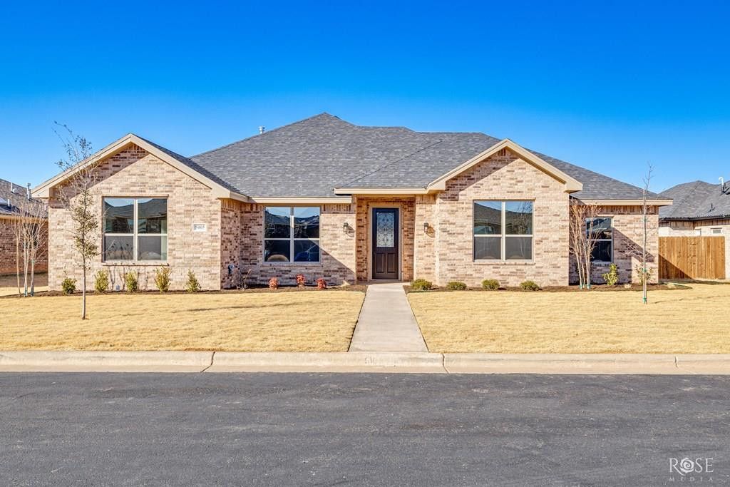 Image 1 of property listing at 5005 Scarlet Oak Lane, San Angelo, TX 76904