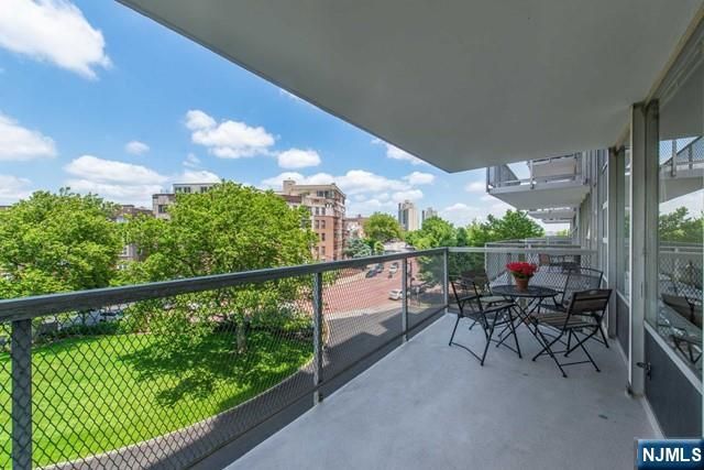 6050 Boulevard East 4F, West New York, NJ 07093