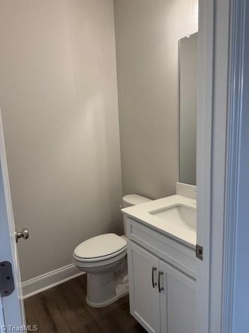 3725 Contimental Square 371, Kernersville, NC 27284