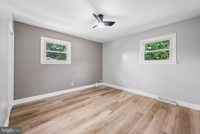 611 PASADENA DR, Magnolia, NJ 08049