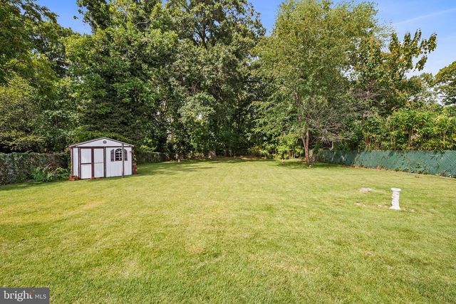 611 PASADENA DR, Magnolia, NJ 08049