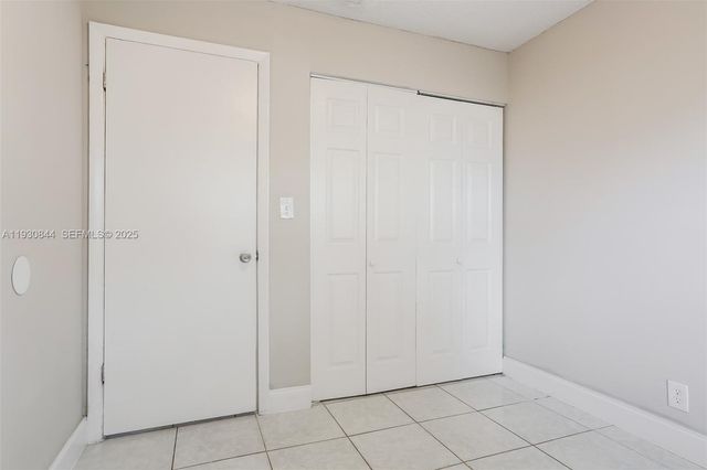 707 SW 74th Ave, North Lauderdale, FL 33068