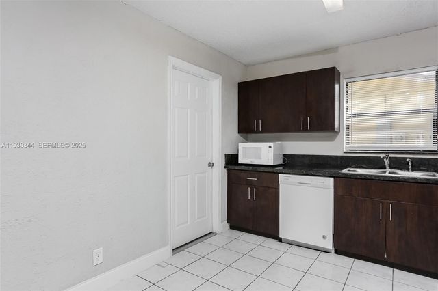 707 SW 74th Ave, North Lauderdale, FL 33068