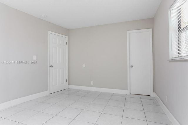 707 SW 74th Ave, North Lauderdale, FL 33068