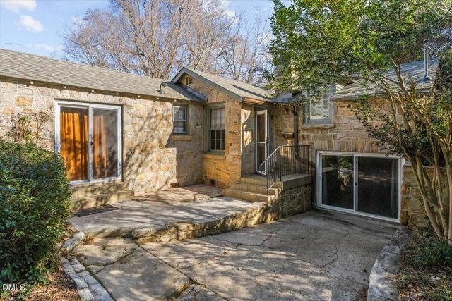 212 Brooks Avenue, Raleigh, NC 27607