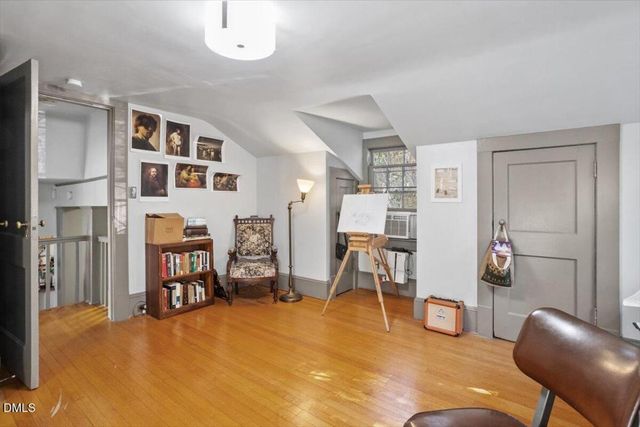 212 Brooks Avenue, Raleigh, NC 27607