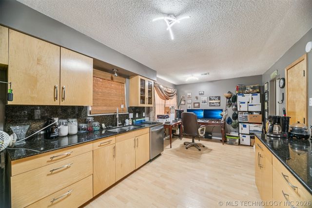 3866 S 98th East Street, Tulsa, OK 74146