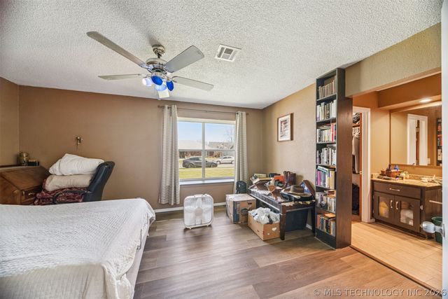 3866 S 98th East Street, Tulsa, OK 74146