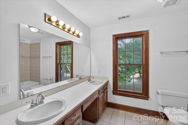 8149 Shannon Woods Lane, Matthews, NC 28104