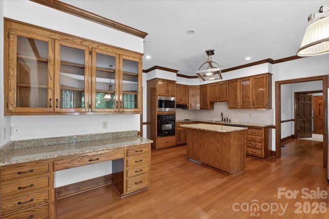 8149 Shannon Woods Lane, Matthews, NC 28104