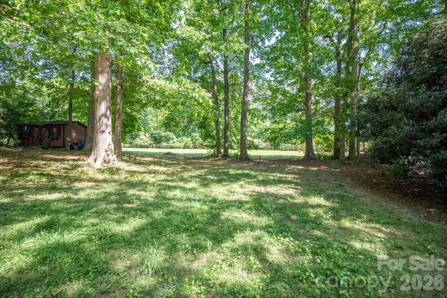 8149 Shannon Woods Lane, Matthews, NC 28104