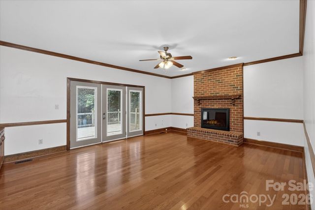 8149 Shannon Woods Lane, Matthews, NC 28104