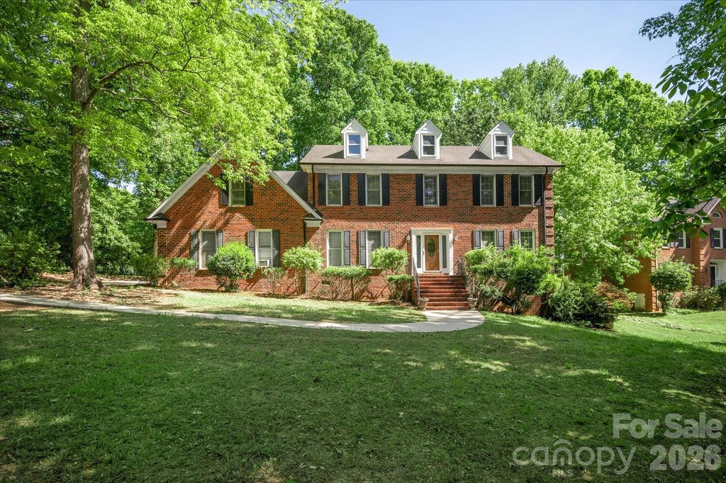 8149 Shannon Woods Lane, Matthews, NC 28104