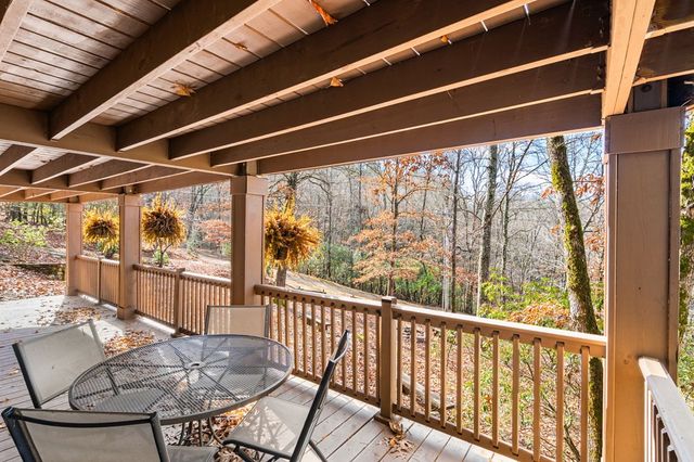 488 Smith Road, Brasstown, NC 28902