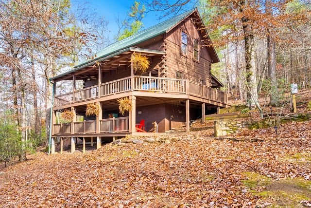 488 Smith Road, Brasstown, NC 28902