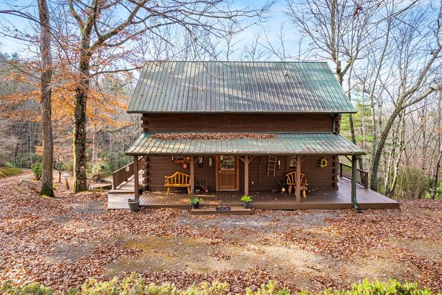 488 Smith Road, Brasstown, NC 28902