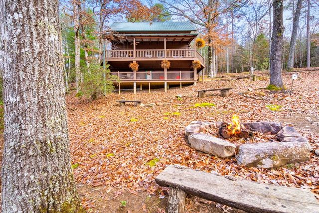 488 Smith Road, Brasstown, NC 28902