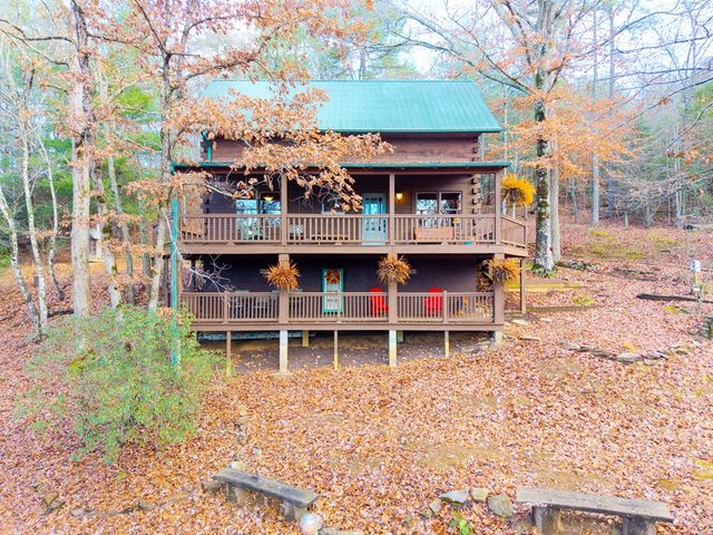 488 Smith Road, Brasstown, NC 28902