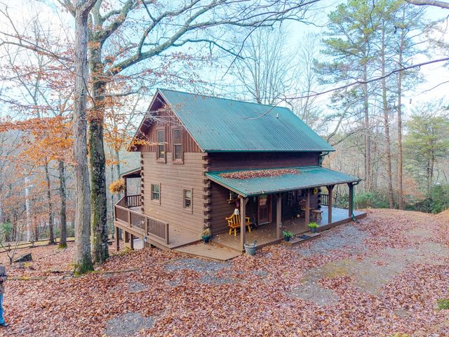488 Smith Road, Brasstown, NC 28902