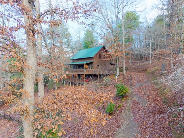 488 Smith Road, Brasstown, NC 28902