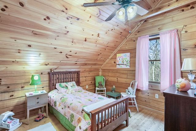488 Smith Road, Brasstown, NC 28902