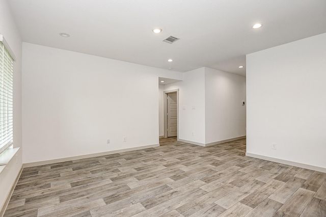 525 Hunter Grove Lane, China, TX 77613