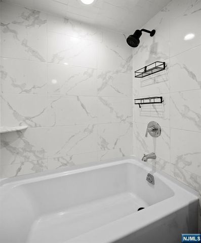 333 Grand Avenue 1I, Palisades Park, NJ 07650