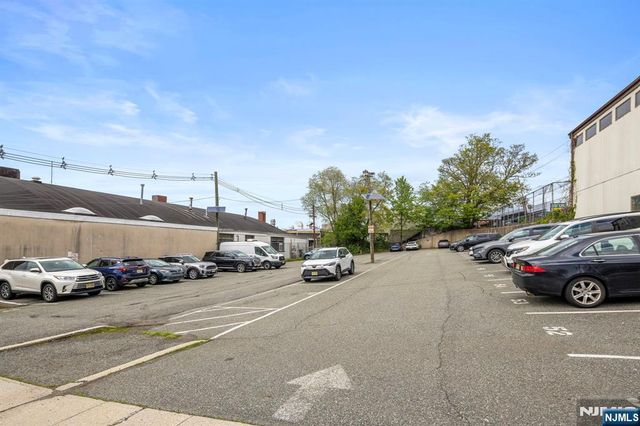 333 Grand Avenue 1I, Palisades Park, NJ 07650