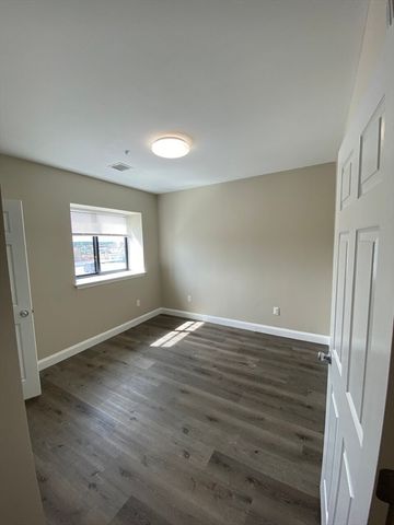 191 North Common Street 305, Lynn, MA 01905