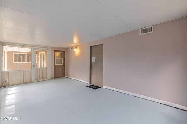 44916 W 18th Street Street, Lancaster, CA 93534