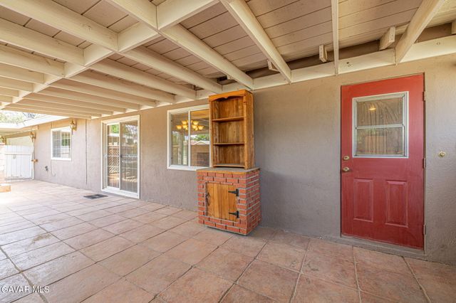 44916 W 18th Street Street, Lancaster, CA 93534