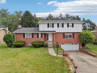 105 Tannen Dr, Shaler, PA 15209