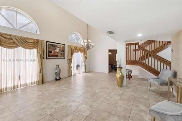 15652 SW 91st Ln, Miami, FL 33196