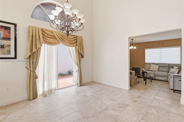 15652 SW 91st Ln, Miami, FL 33196