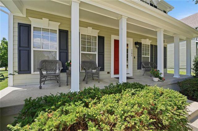 1191 SW Arbormill Terrace, Lee's Summit, MO 64082