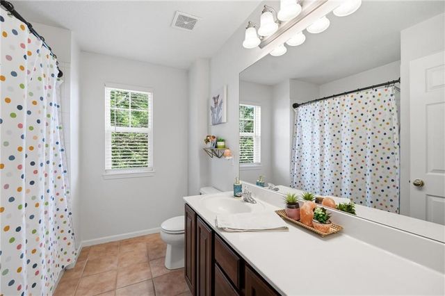 1191 SW Arbormill Terrace, Lee's Summit, MO 64082