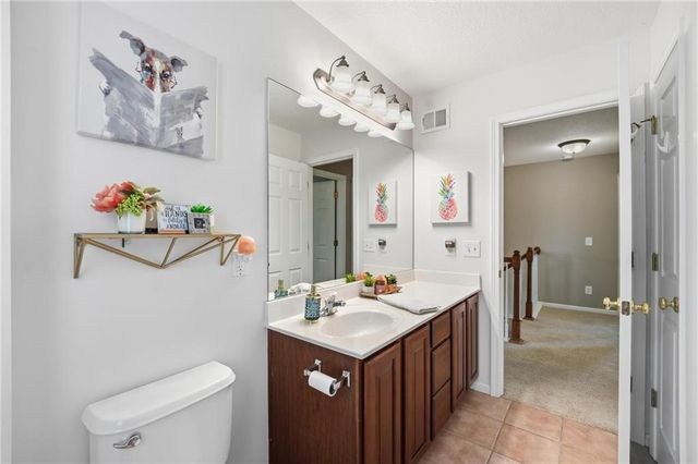 1191 SW Arbormill Terrace, Lee's Summit, MO 64082