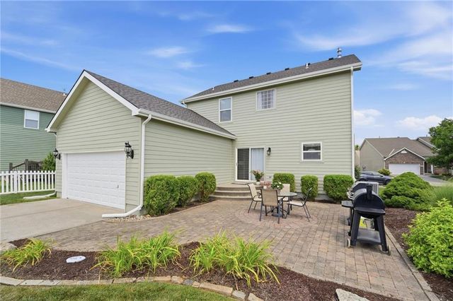 1191 SW Arbormill Terrace, Lee's Summit, MO 64082