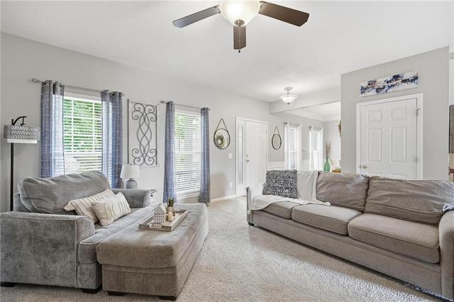 1191 SW Arbormill Terrace, Lee's Summit, MO 64082