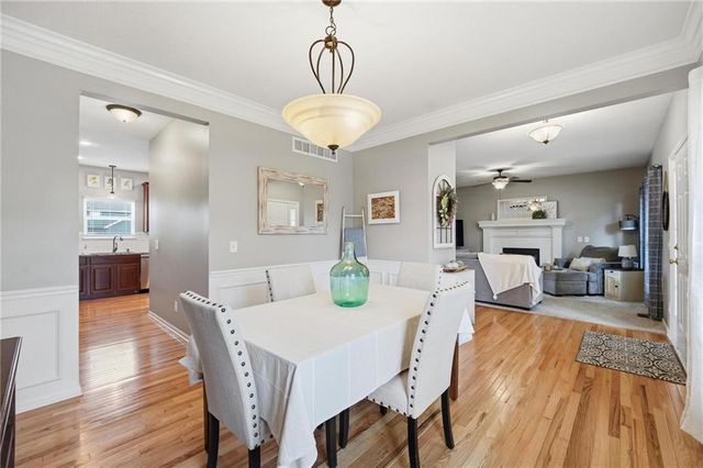 1191 SW Arbormill Terrace, Lee's Summit, MO 64082