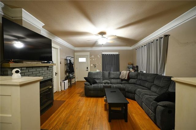 223 N Sergeant Avenue, Joplin, MO 64801