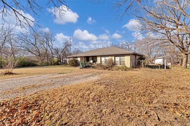 701 Keaton Road S, Sanger, TX 76266