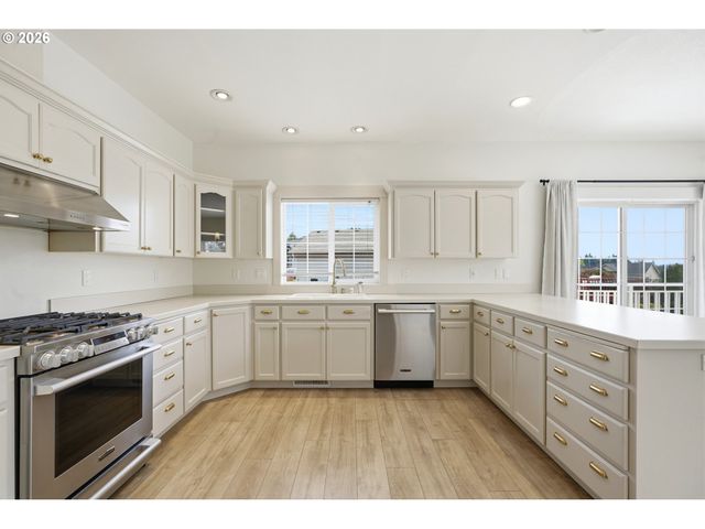 1191 E CAPLES Ct, La Center, WA 98629