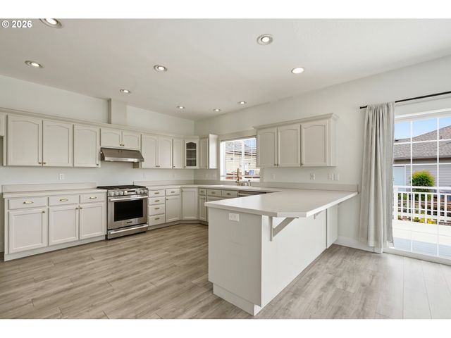 1191 E CAPLES Ct, La Center, WA 98629