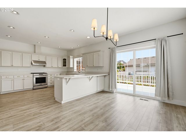 1191 E CAPLES Ct, La Center, WA 98629
