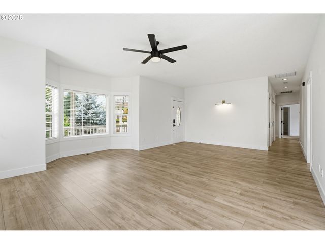 1191 E CAPLES Ct, La Center, WA 98629