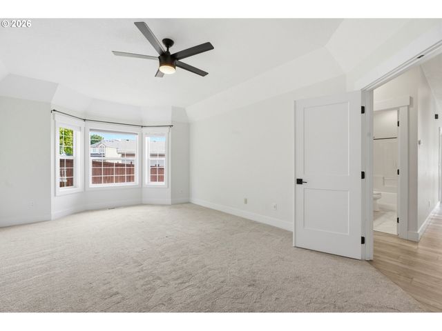1191 E CAPLES Ct, La Center, WA 98629