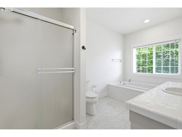 1191 E CAPLES Ct, La Center, WA 98629
